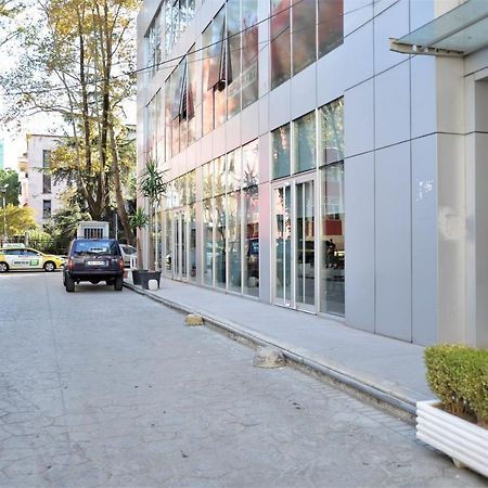 Haris Apartment Tirana No.2 Eksteriør billede