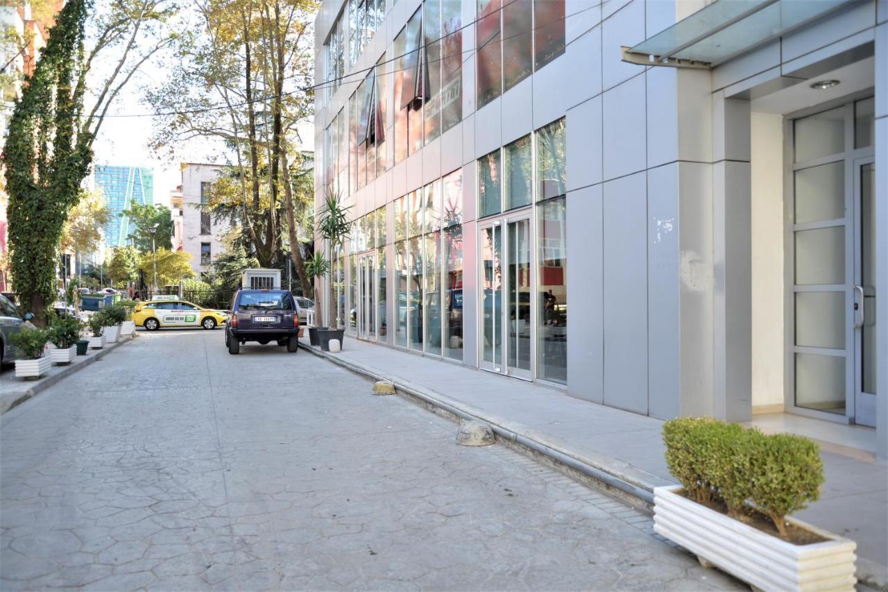 Haris Apartment Tirana No.2 Eksteriør billede